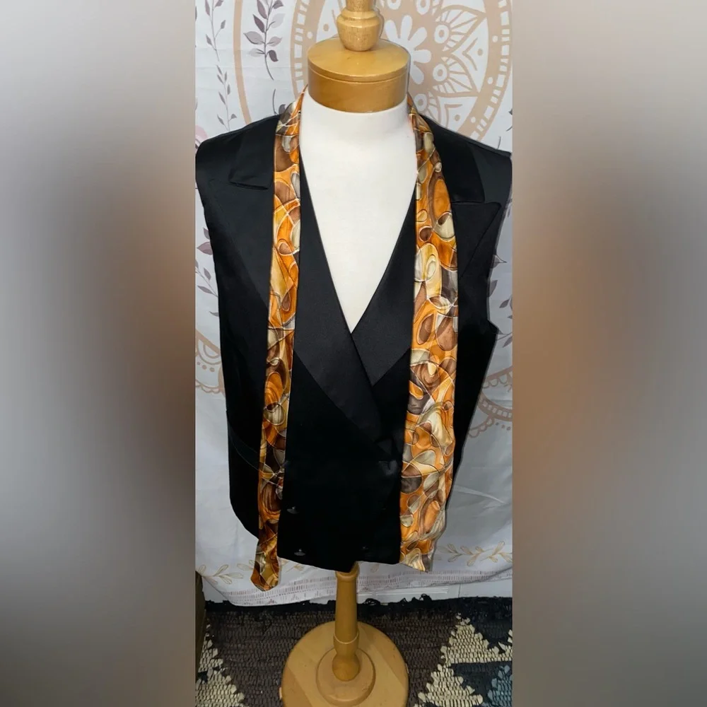EUC Jerry Garcia Courtyard Performance, Collection Fifty Four, All Silk Tie